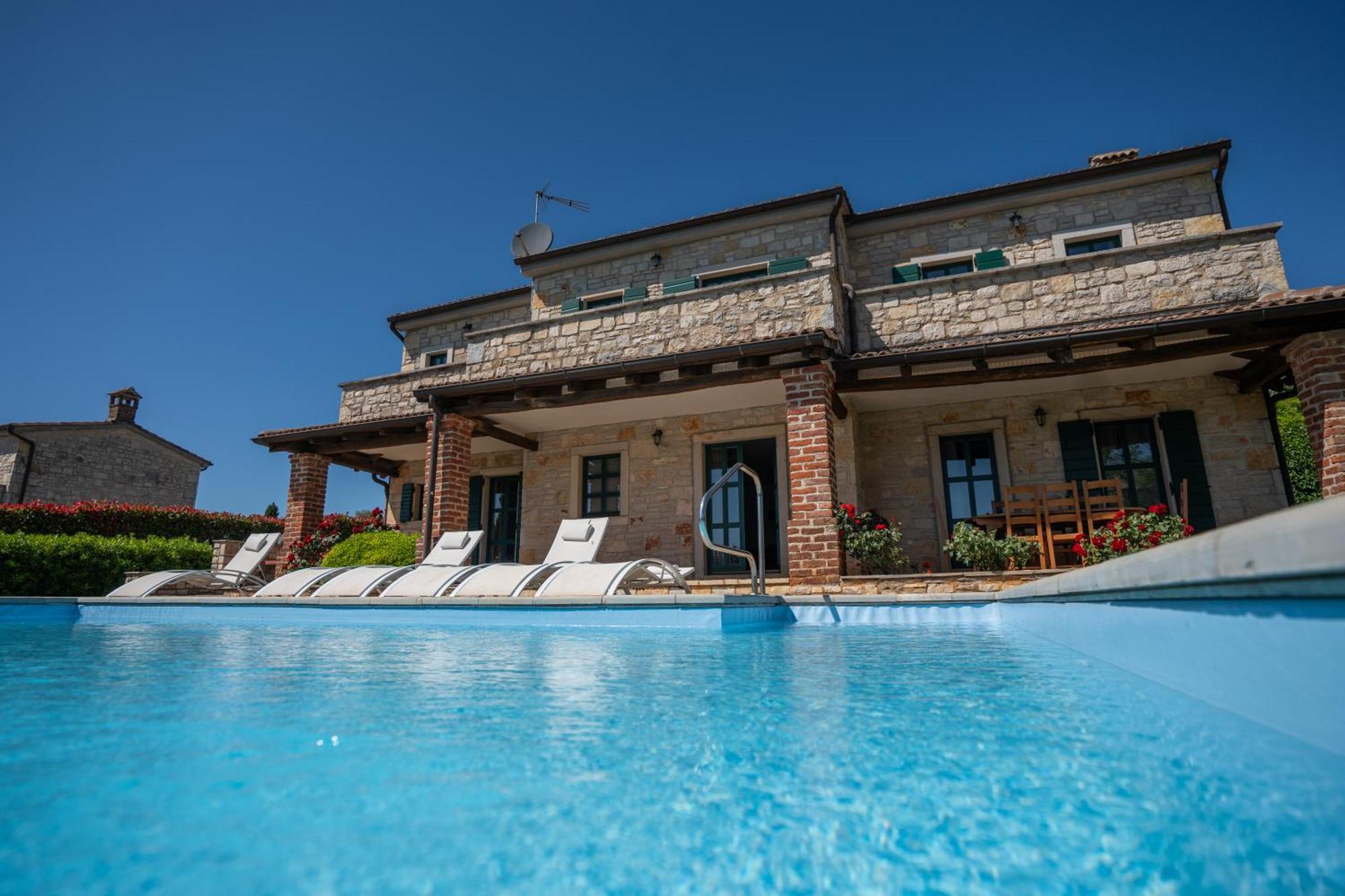 Theblueview Villas Near Porec Sveti Lovrec Pazenaticki Luaran gambar