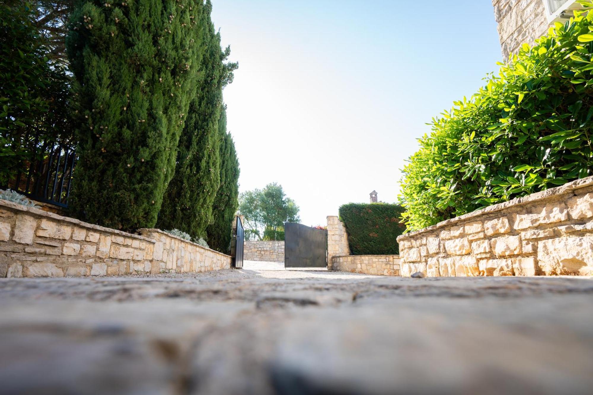 Theblueview Villas Near Porec Sveti Lovrec Pazenaticki Luaran gambar