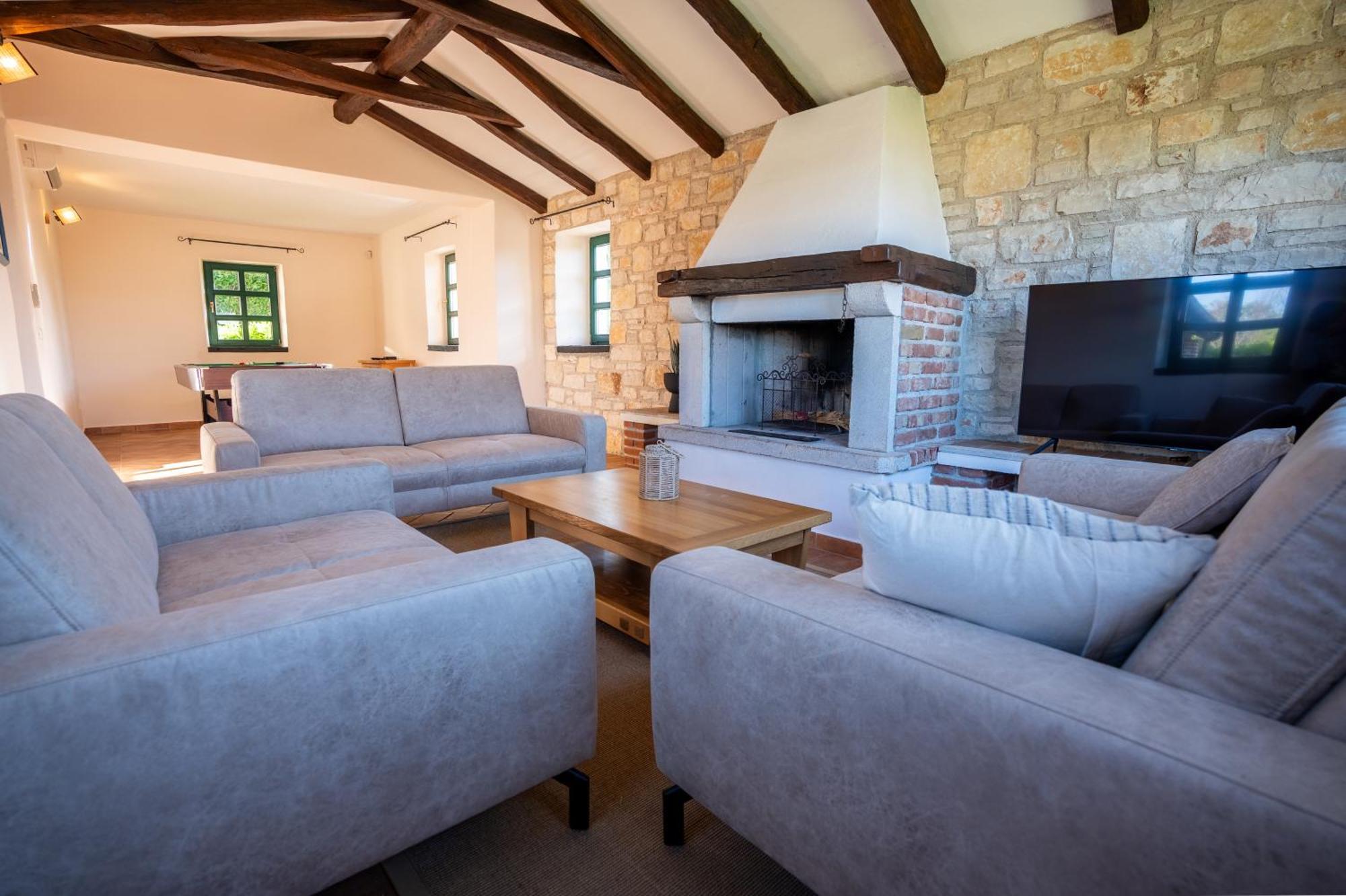 Theblueview Villas Near Porec Sveti Lovrec Pazenaticki Luaran gambar